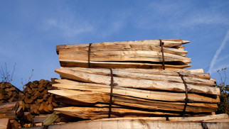 Kastanje palen, ø 6/12cm, gekloofd, geschild en gepunt